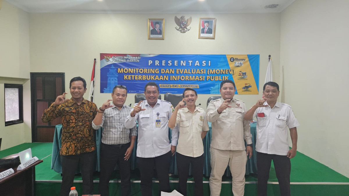 Presentasi Monev Badan Publik Tahun 2025