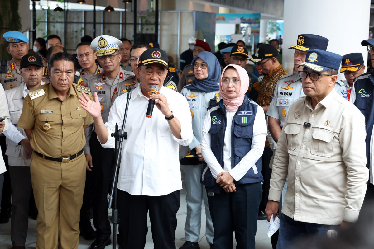 Dampingi Menko PMK dan Menhub, Pj Gubernur Banten Al Muktabar: Kita Ingin Pelayanan Mudik Lebaran 1445 H Maksimal dan Sukses